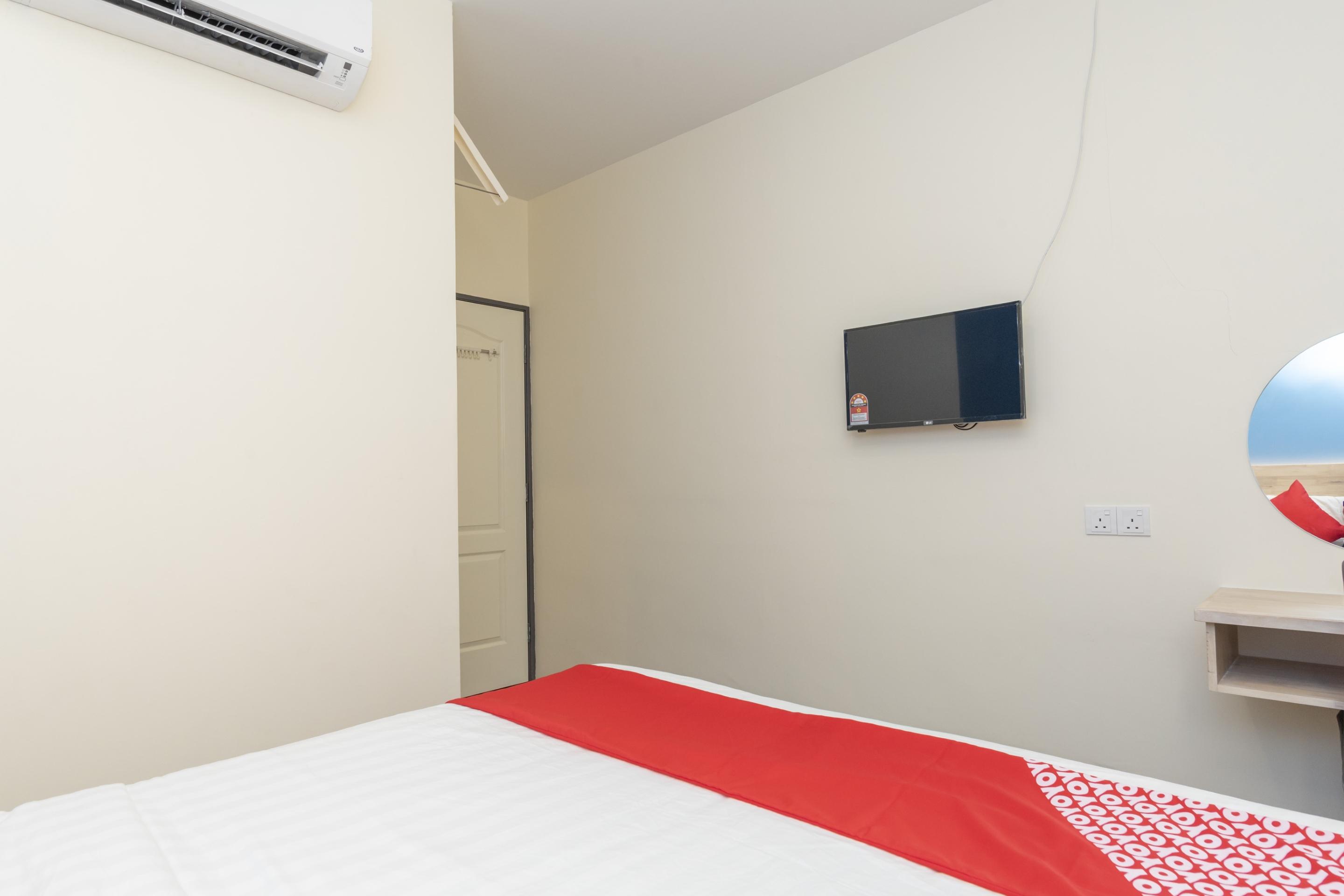 Oyo 778 Bmw 2 Hotel Муар Экстерьер фото