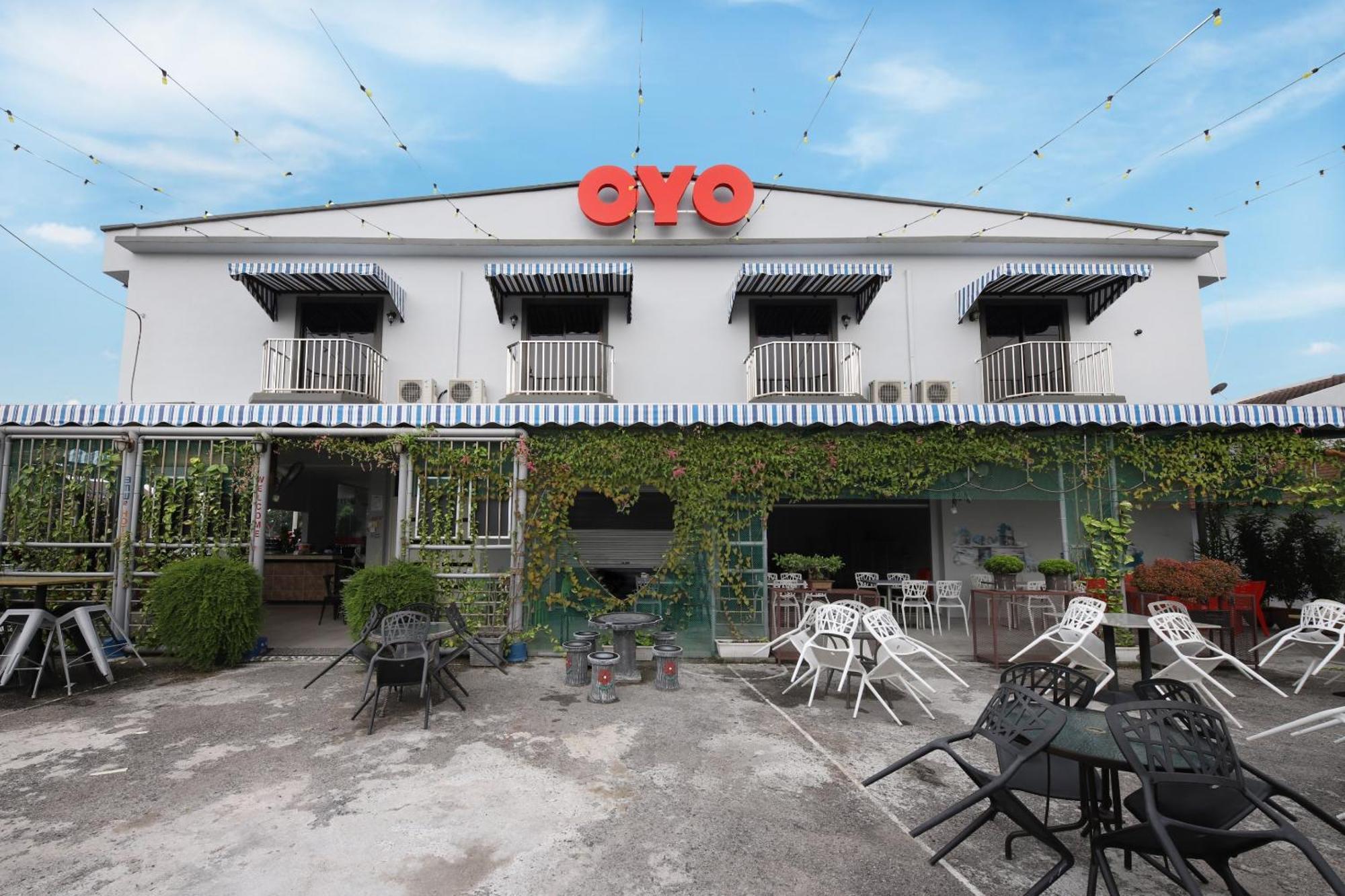 Oyo 778 Bmw 2 Hotel Муар Экстерьер фото
