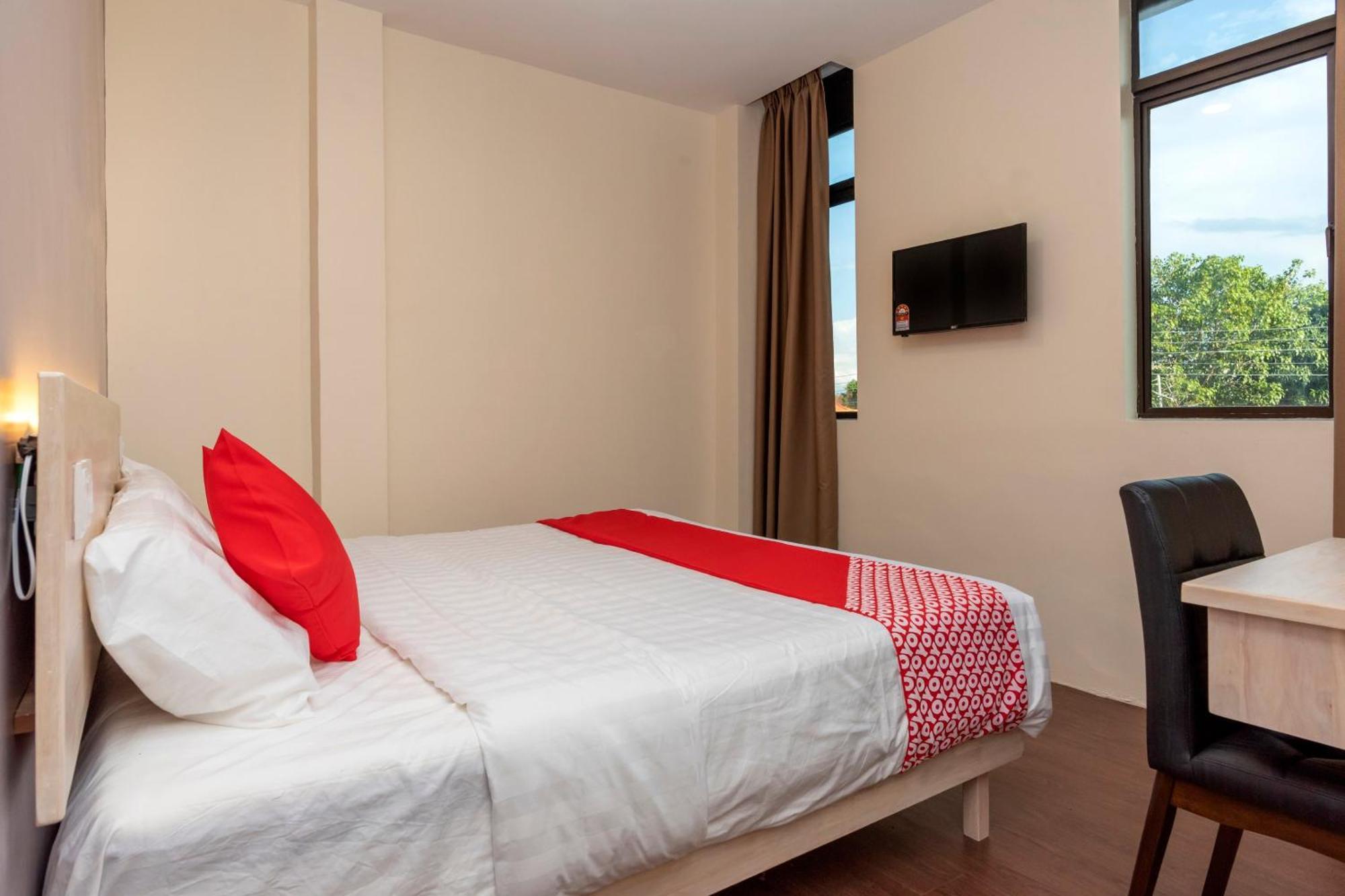 Oyo 778 Bmw 2 Hotel Муар Экстерьер фото